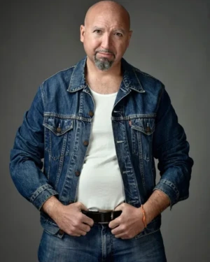 Colin Morgan full-length photography with denim jacket and white t-shirt - Casual look.